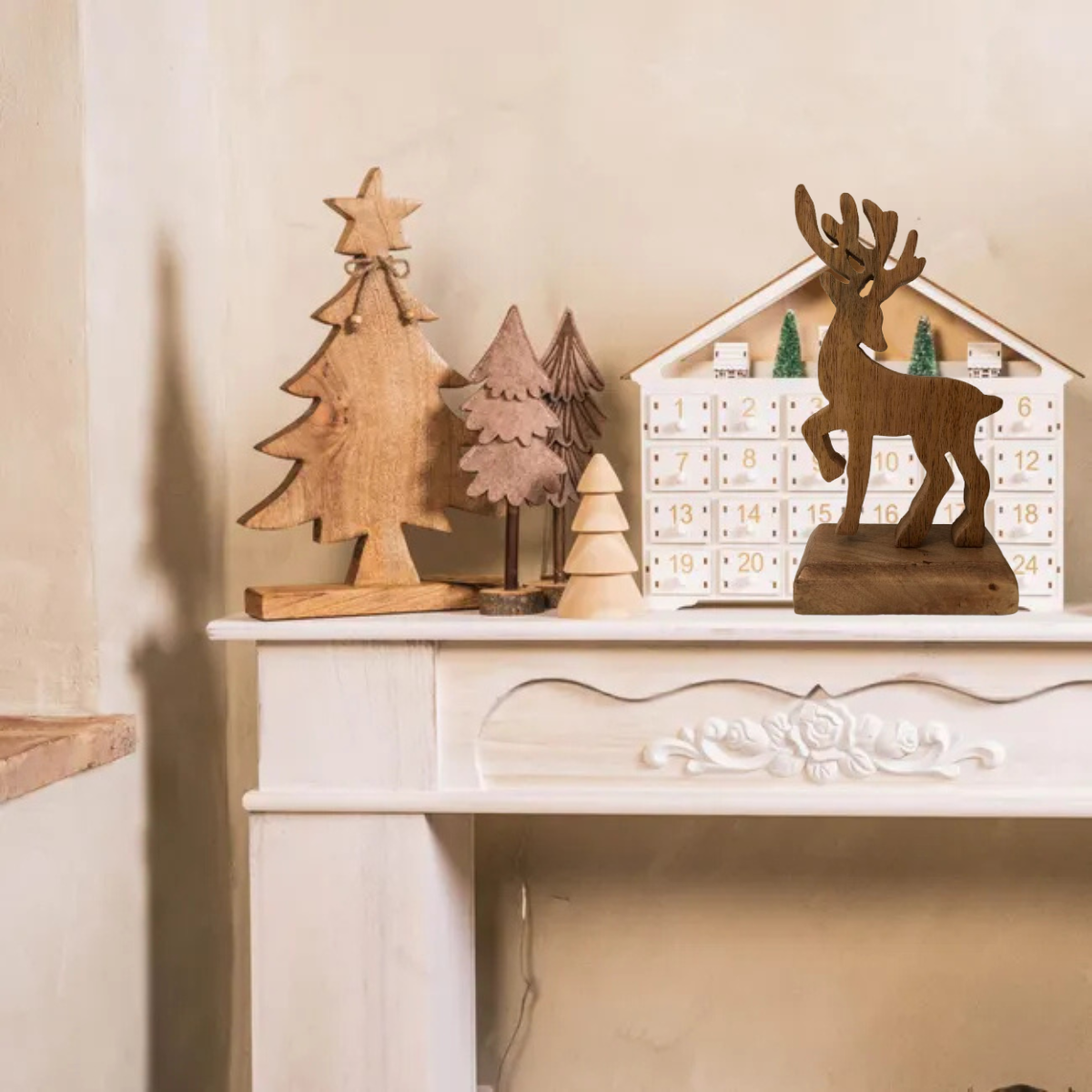 vendita di cervo in legno da 19 cm soprammobile idee regalo natalizie addobbi casa online su caminetto shoppinghome.it