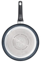 vendita lagostina performa padella 20 centimetri colore blu con 1 manico lungo rivettato resistente sicuro , fondo in acciaio adatto anche all'induzione , lavabile in lavastoviglie dettaglio fondo acciaio| shoppinghome.it